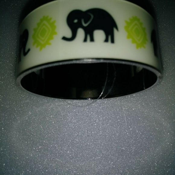 TWO(2) Children's Bracelets - Picture 2 of 5